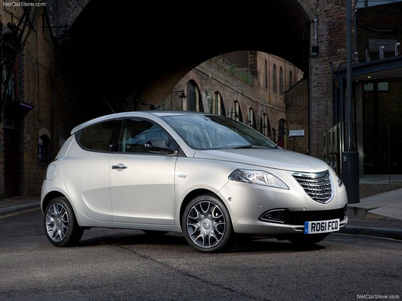 Chrysler Ypsilon Review