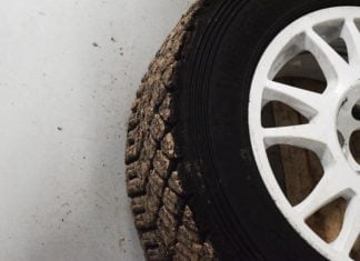 Cleaning Your Tyres