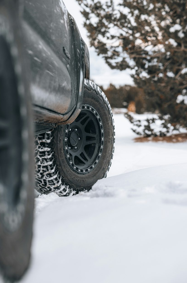 Top 5 Signs Your Truck Tires Need Replacing