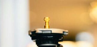 car suspension strut