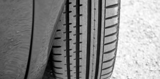 car tyre tread